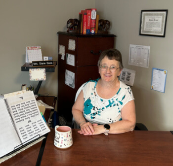 Diane Davis at reading desk